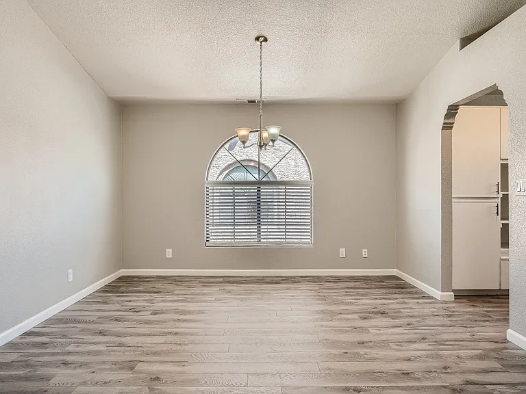 1411 Santa Margarita St #H — Photo 12