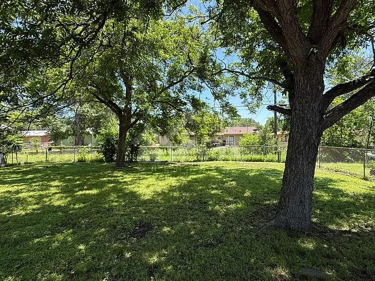 4938 Bernadine Dr — Photo 14