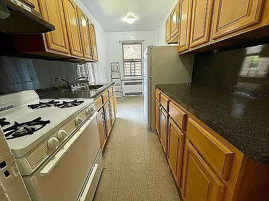 3rd image of 64-45 Booth St #66