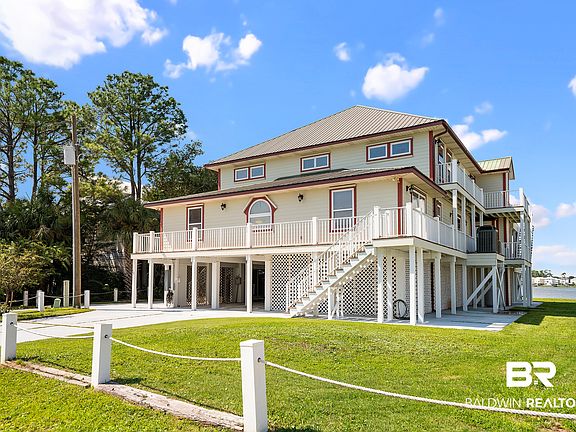 2nd image of 406 Minnow Ln