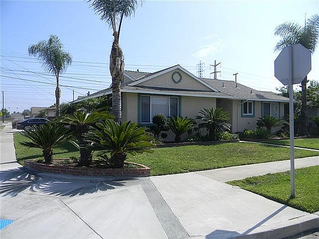 1st image of 8074 Carnation Dr