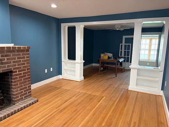 3rd image of 300 E Main St