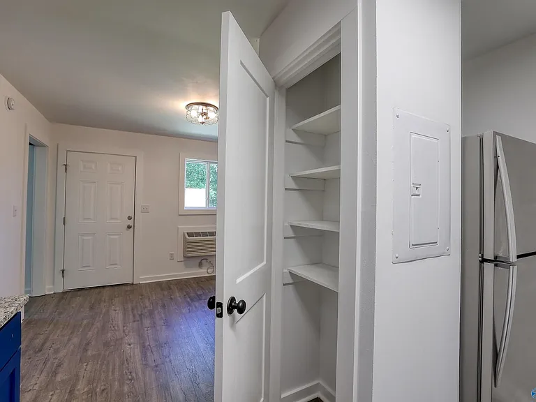 2903 Elmore Rd SW — Photo 3