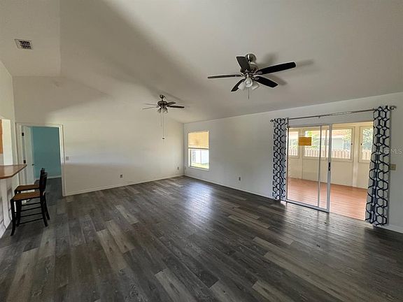 3rd image of 2024 Lime Tree Dr