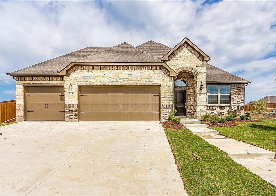 1st image of 318 Sweetspire Dr