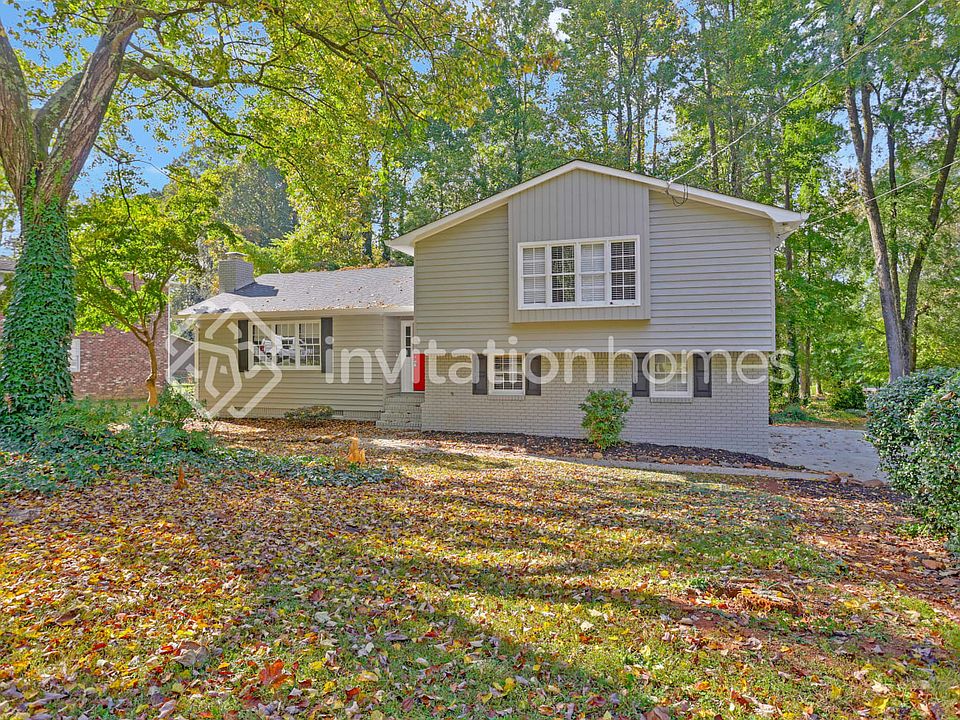 1st image of 2481 Hidden Hills Dr
