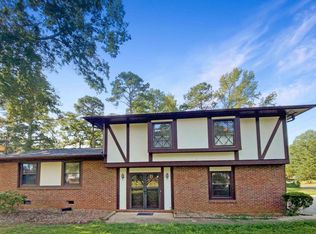 1200 Maple Ave, Apex, NC 27502