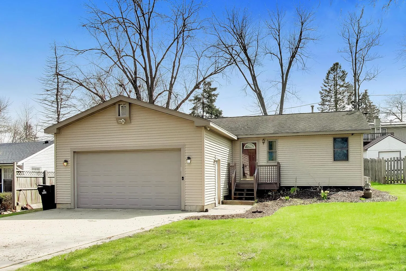 8507 Acorn Path photo 1