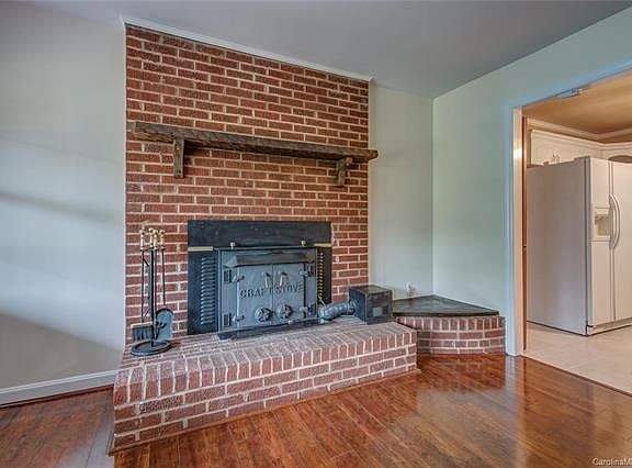 4th image of 121 Valleydale Dr