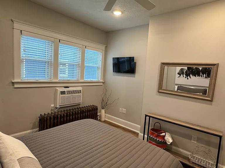 709 S Phillips Ave #1 — Photo 9