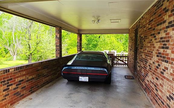 2nd image of 133 Shannonbrook Dr