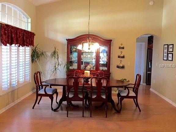 3rd image of 2632 Valencia Grove Dr