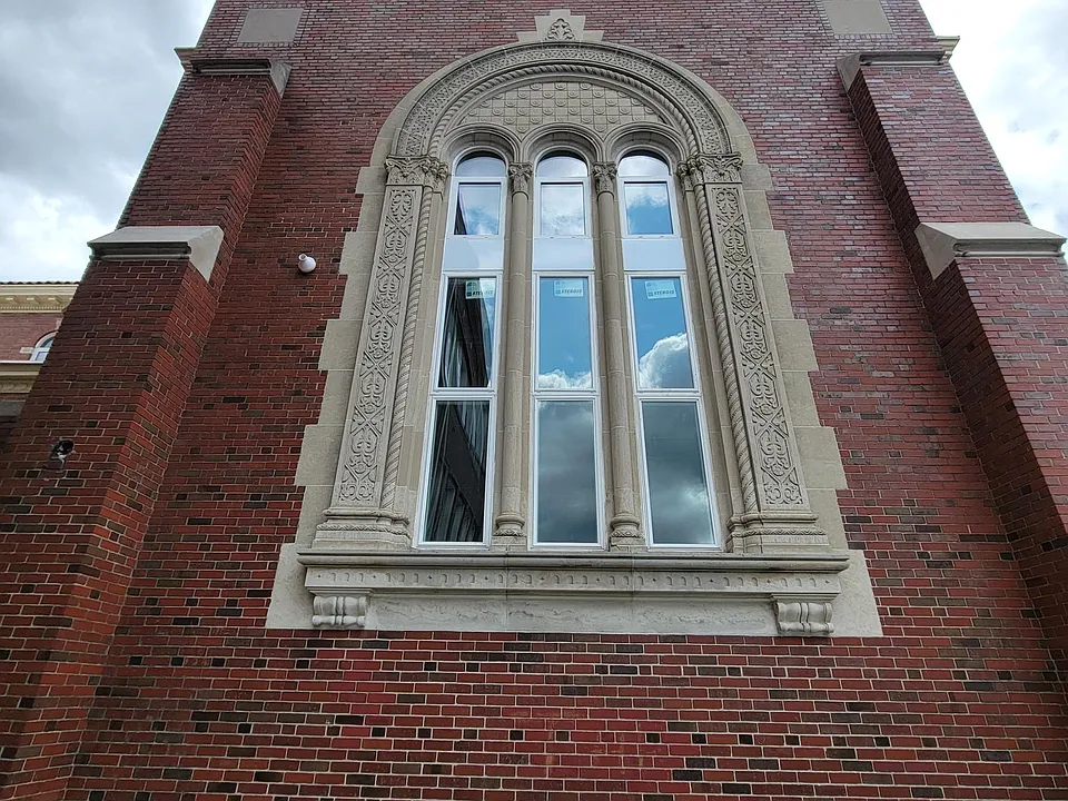 Building Photo 5