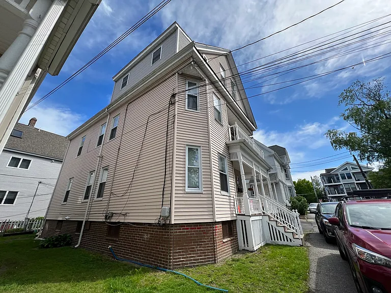 24 Ellington Rd #2R — Photo 23