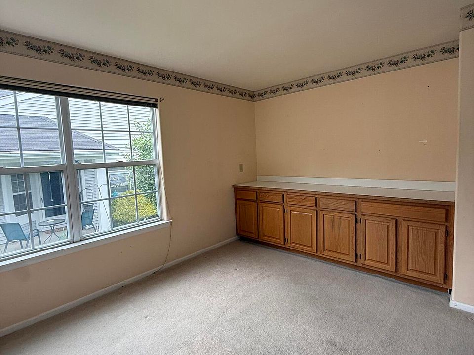 2nd image of 1223A Thornbury Lane