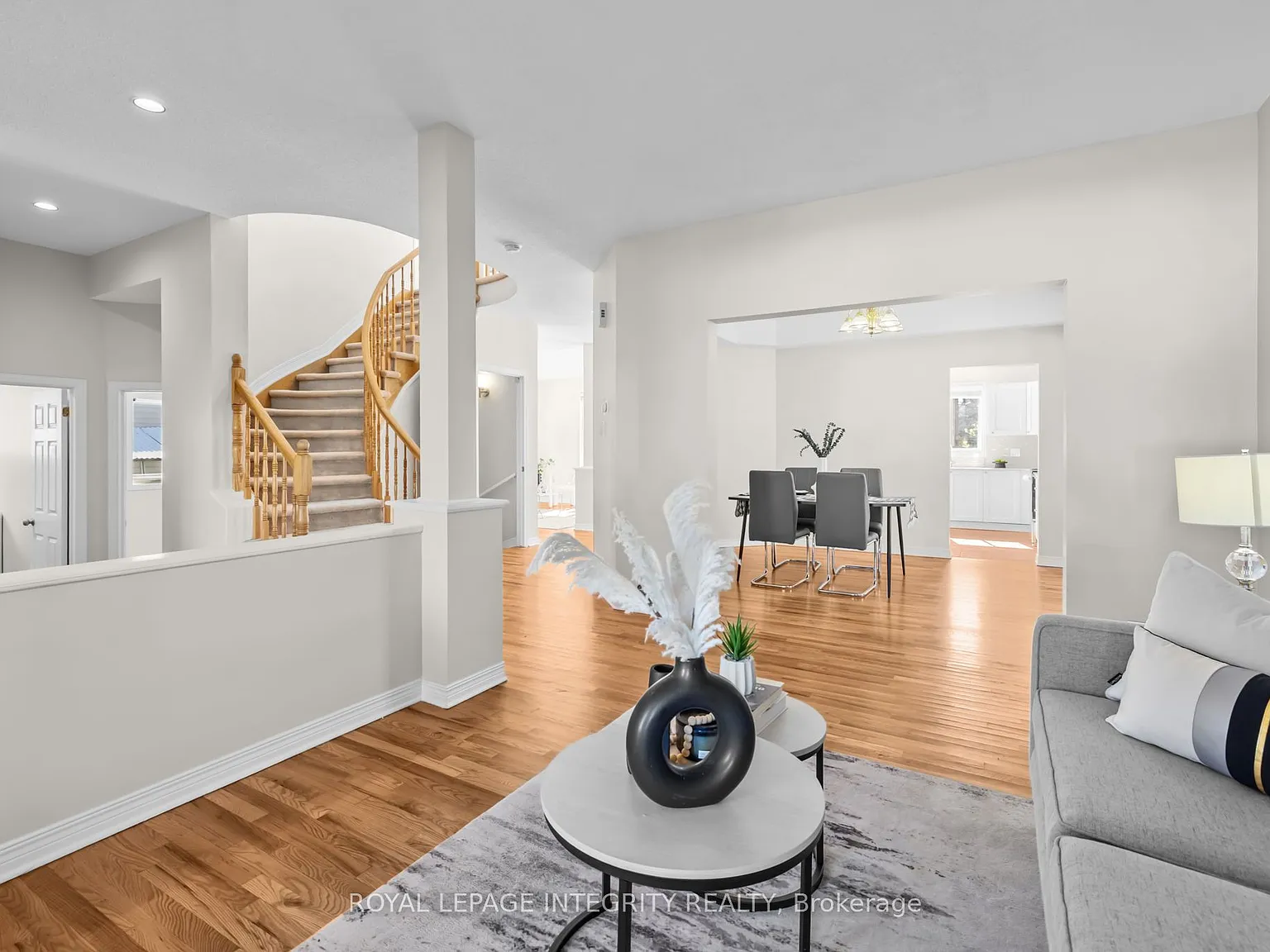 4 bed, $3,200 — Photo 4