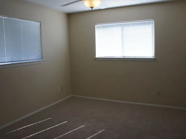 997, 2500 Parker Dr #A, Georgetown, TX 78628