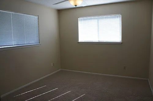 2500 Parker Dr Photo 1