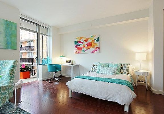5th image of 81 Fleet Pl APT 11H