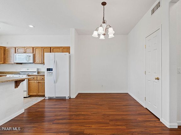 5th image of 7035 W Lantern Ln W #1