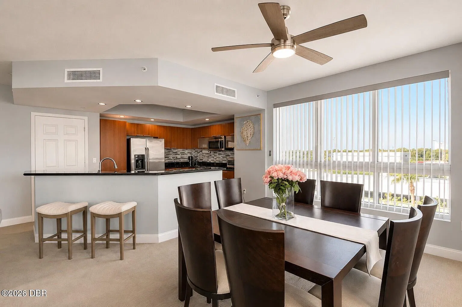 3 bed, 3.0 bath, 2079 sqft, $3,000 — Photo 3