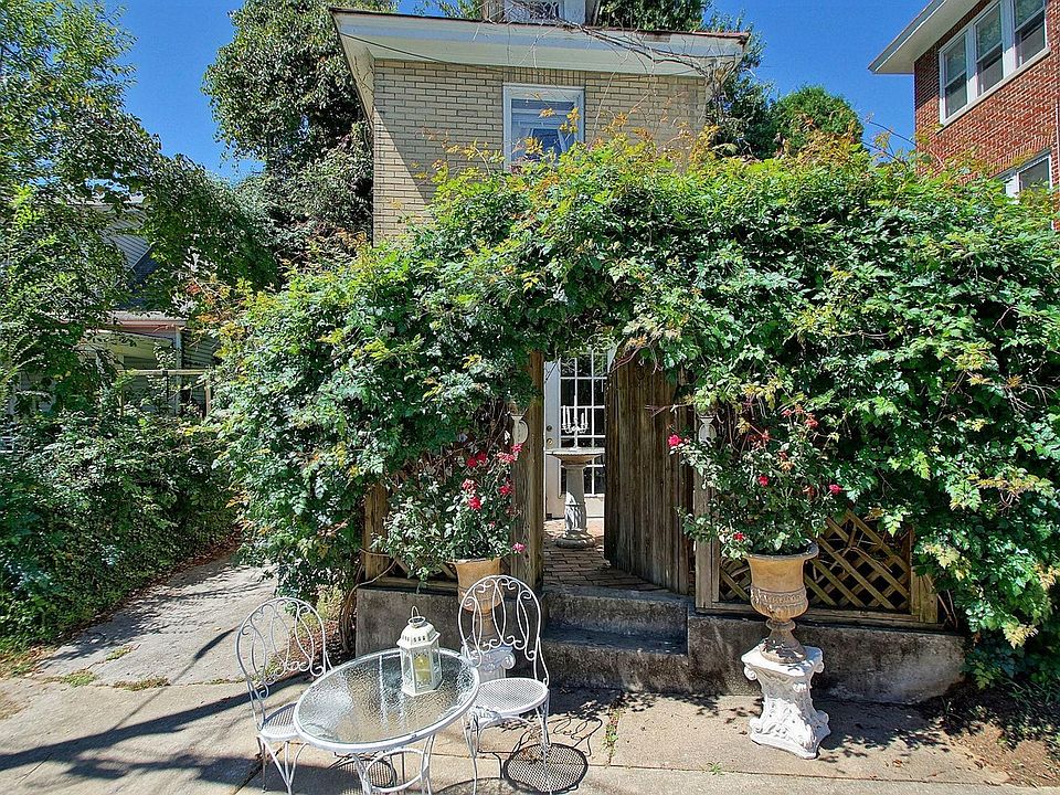1st image of 502 Allison Ave SW #5