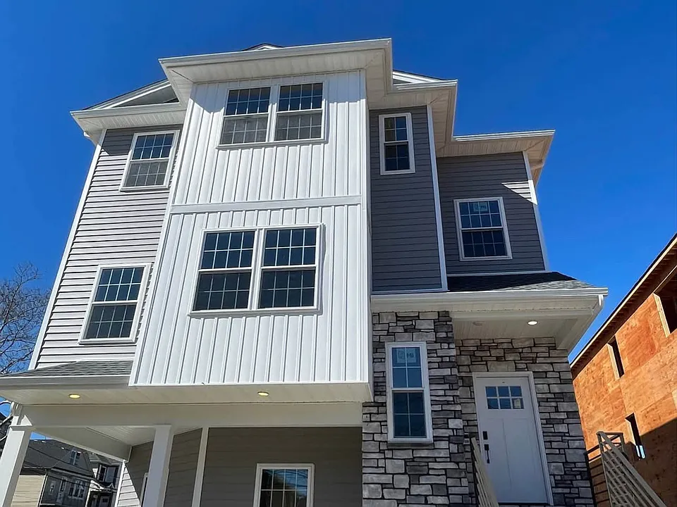 1036 Cross Ave #2