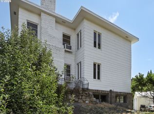 204 W 14th St, The Dalles, OR