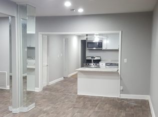 3401 N Orange Ave, Chicago, IL