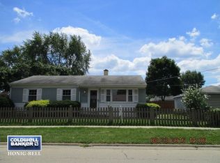 721 W Crystal St, Mundelein, IL 60060