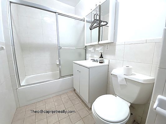 3rd image of 327 Graham Ave APT 4F