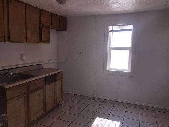 3rd image of 19 W President St #4
