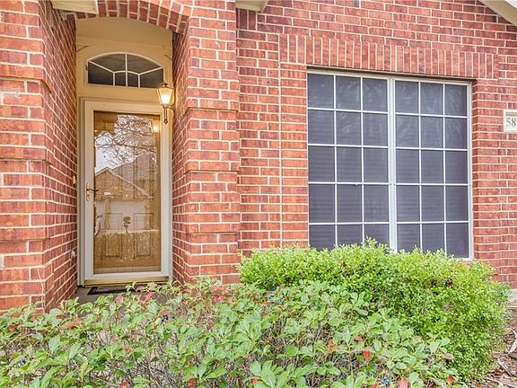 2nd image of 5822 Vista Glen Ln