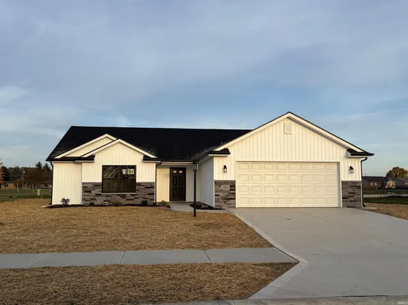 1085 Farmington Dr, Bluffton, IN 46714