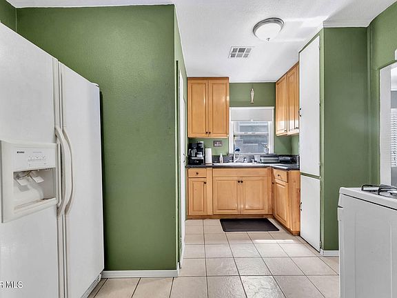 3rd image of 200 Westmont Dr