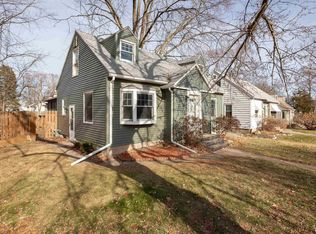 1040 Berg Pl, Davenport, IA
