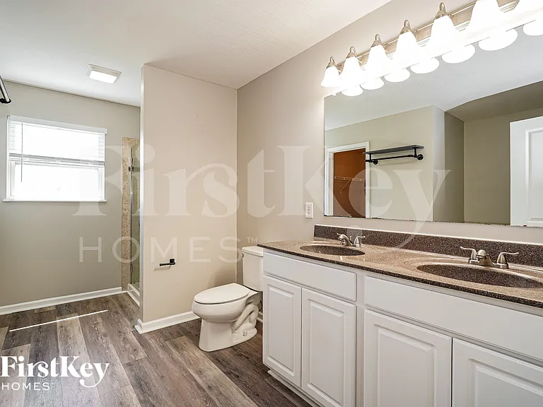 891 Orwell St — Photo 13