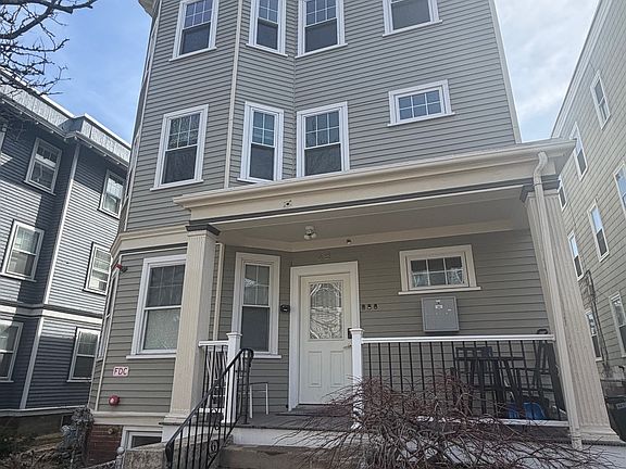 3rd image of 24 Putnam Ave #5BD