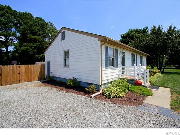 2nd image of 7092 Sunset Dr