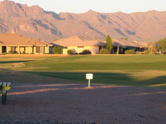 Mountain Views-Golf Course