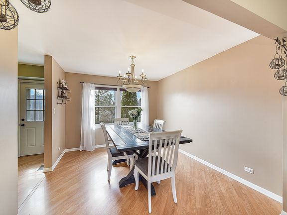 4th image of 8332 Mending Wall Dr