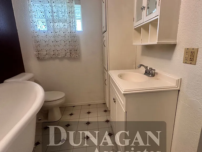 1207 Bryan Cir — Photo 9
