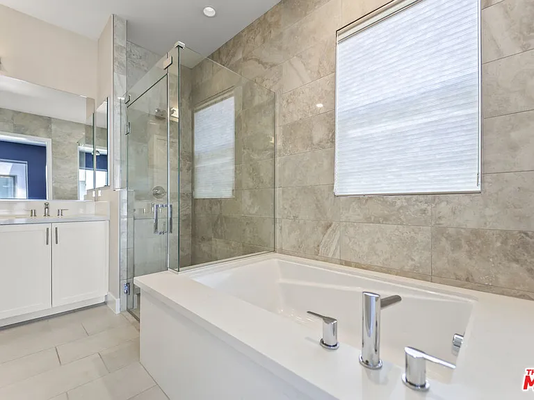 12705 Bluff Creek Dr #3 — Photo 18