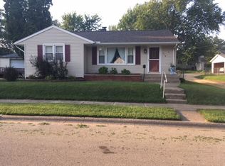 916 15th Ave S, Clinton, IA 52732