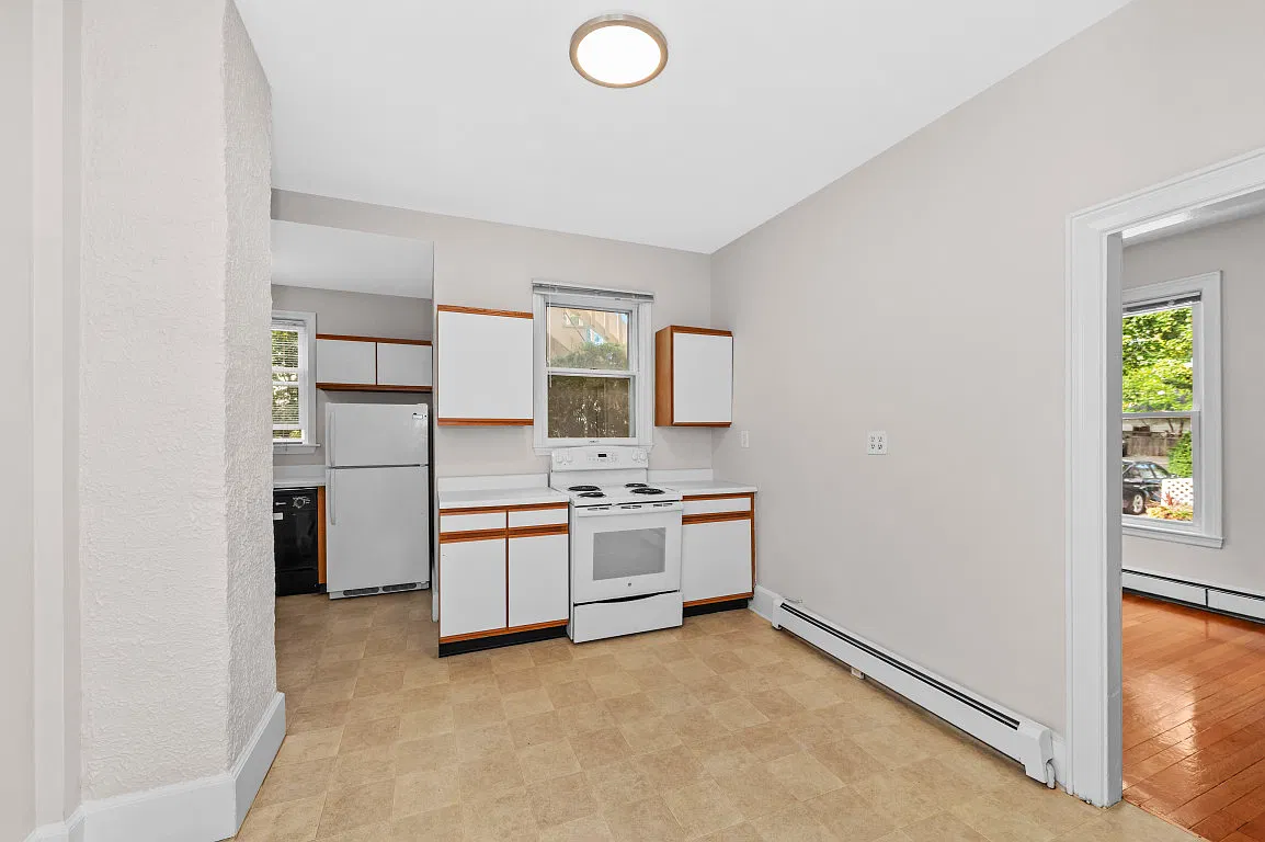 107 Ocean St — Photo 4