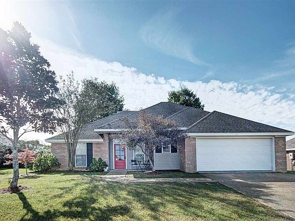 3rd image of 117 Dogwood Way