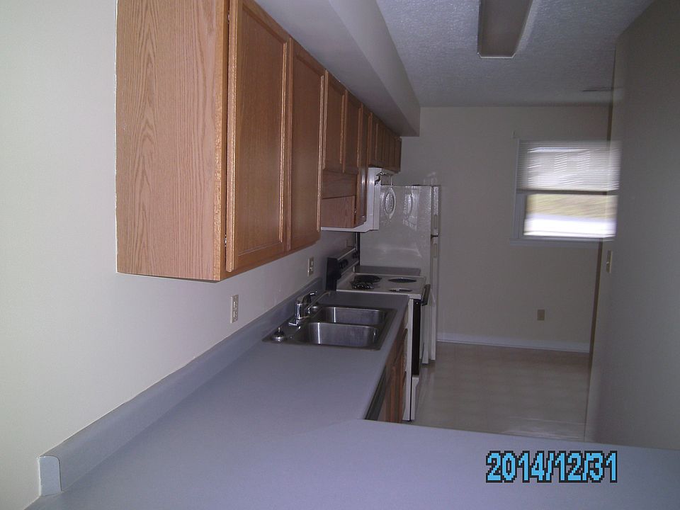 2nd image of 225 Washington St Unit 4