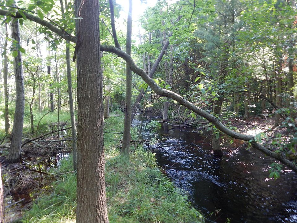 1st image of Birchwood Dr