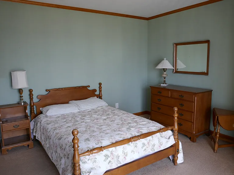 220 Riverview Ave — Photo 15