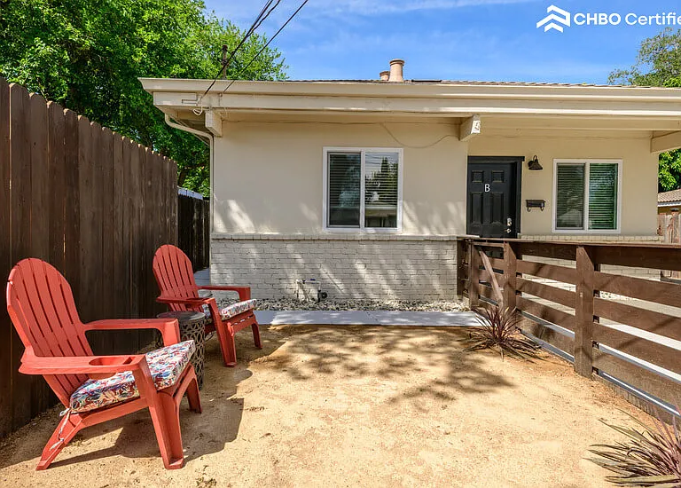 415 Baker St — Photo 25